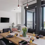Beautiful In With Kitchen Feriehus