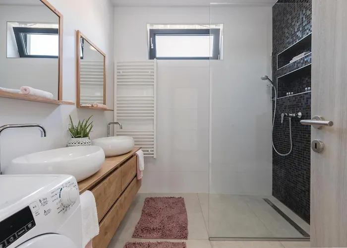 Vikendica Beautiful In With Kitchen