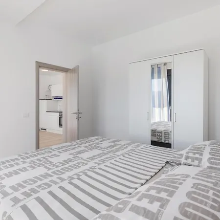 בית נופש Beautiful In With Kitchen *